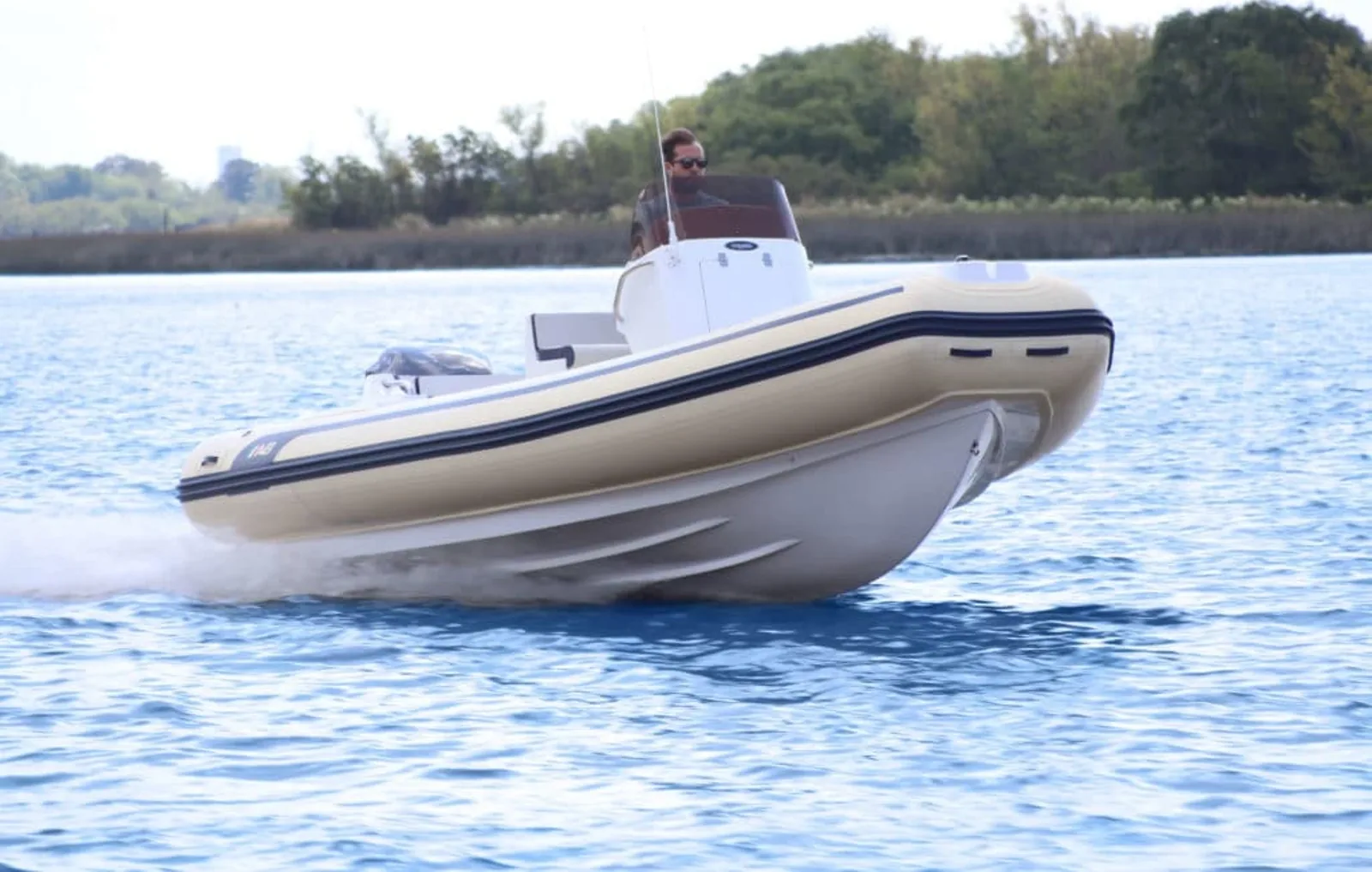 AB Inflatables Oceanus 21 VST — photo 3