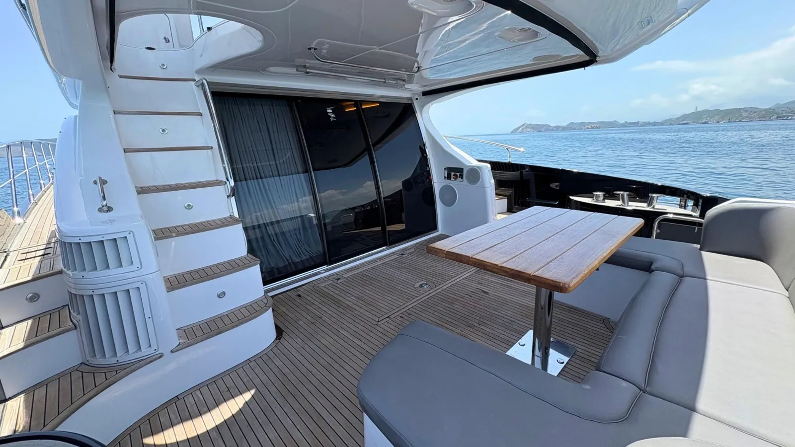 Azimut 64 — foto 3