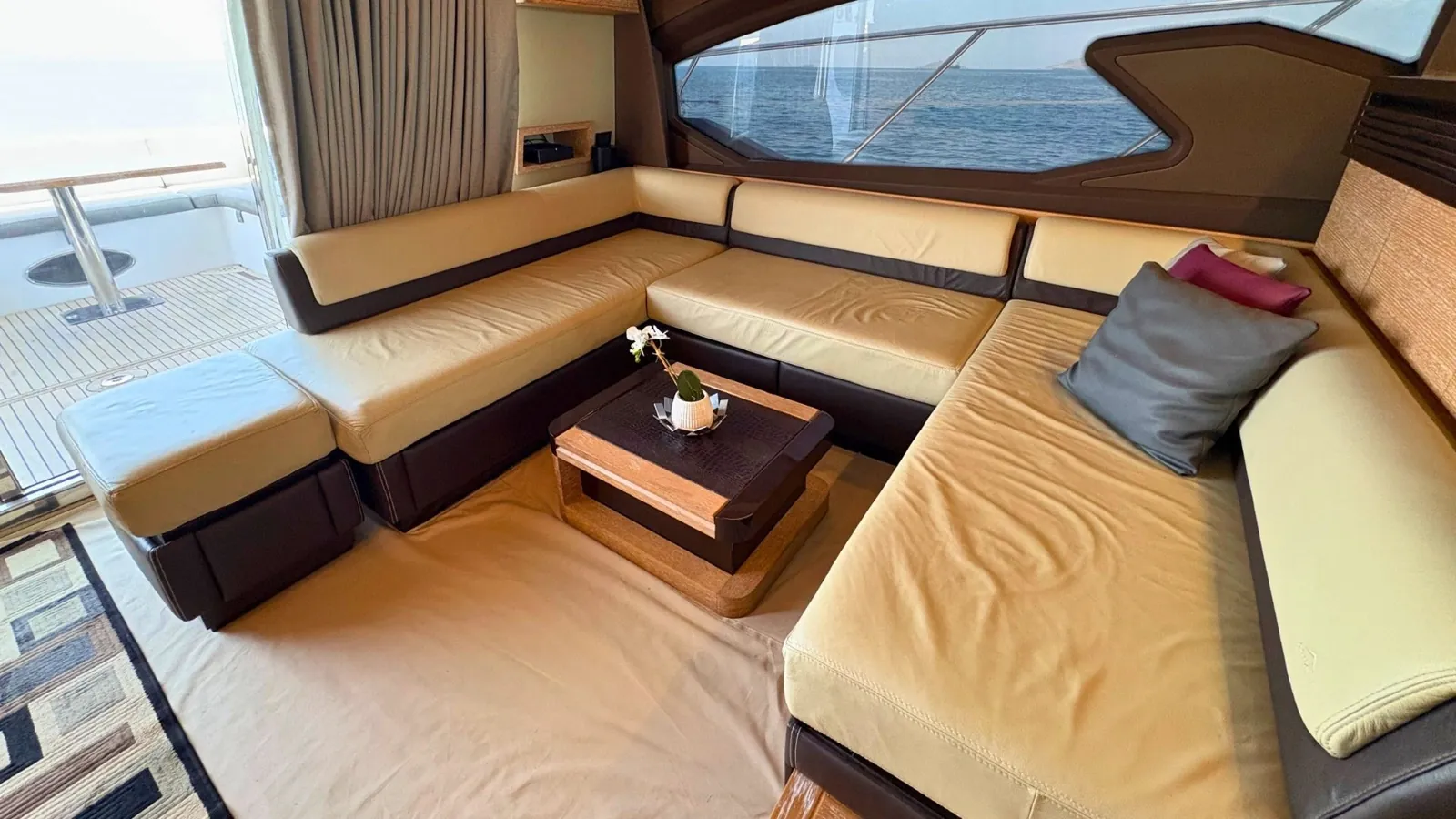 Azimut 64 — foto 9