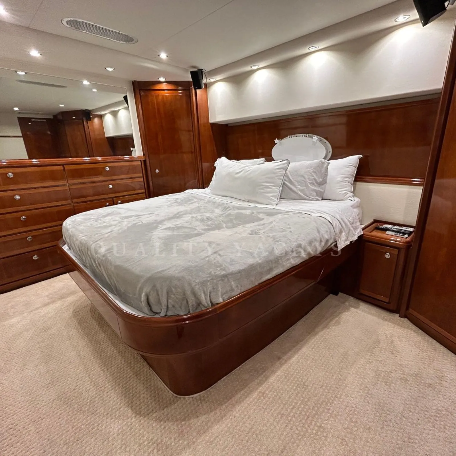 Bertram 63 — foto 12