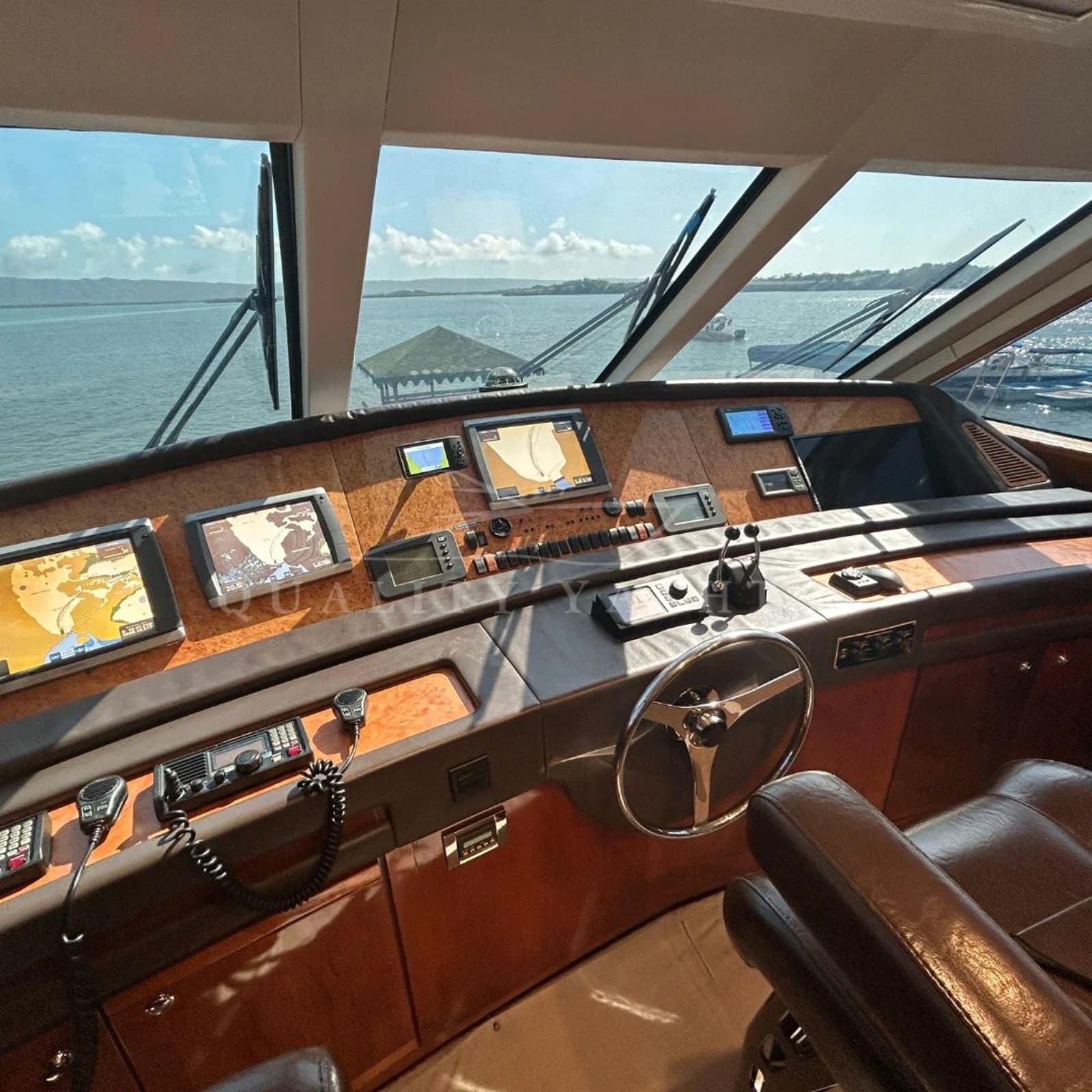 Bertram 63 — foto 25