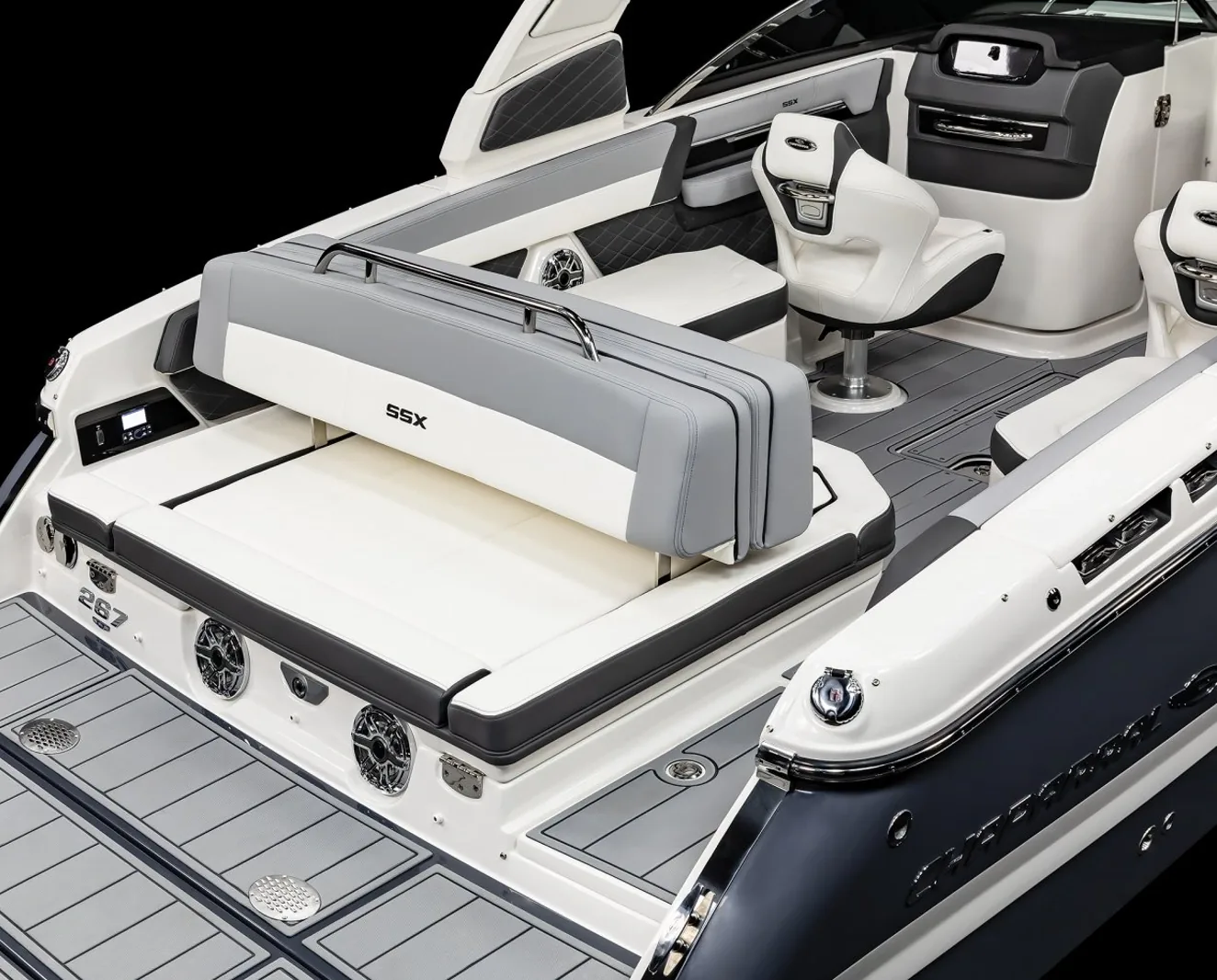 Chaparral 267 SSX — photo 3