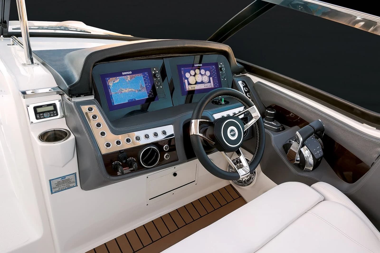 Chaparral 347 SSX — foto 10