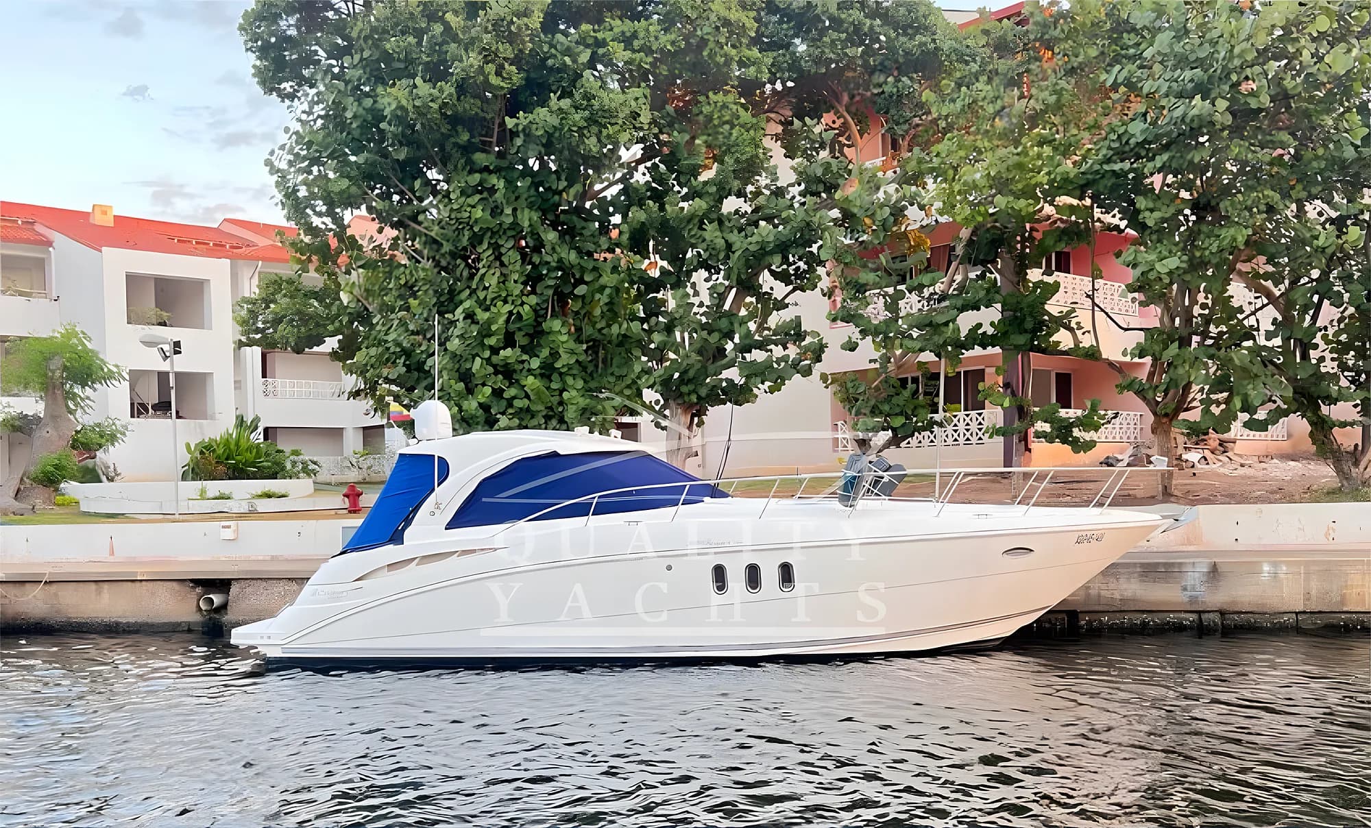 Cruisers Yachts 390 2008 — Puerto La Cruz, Venezuela