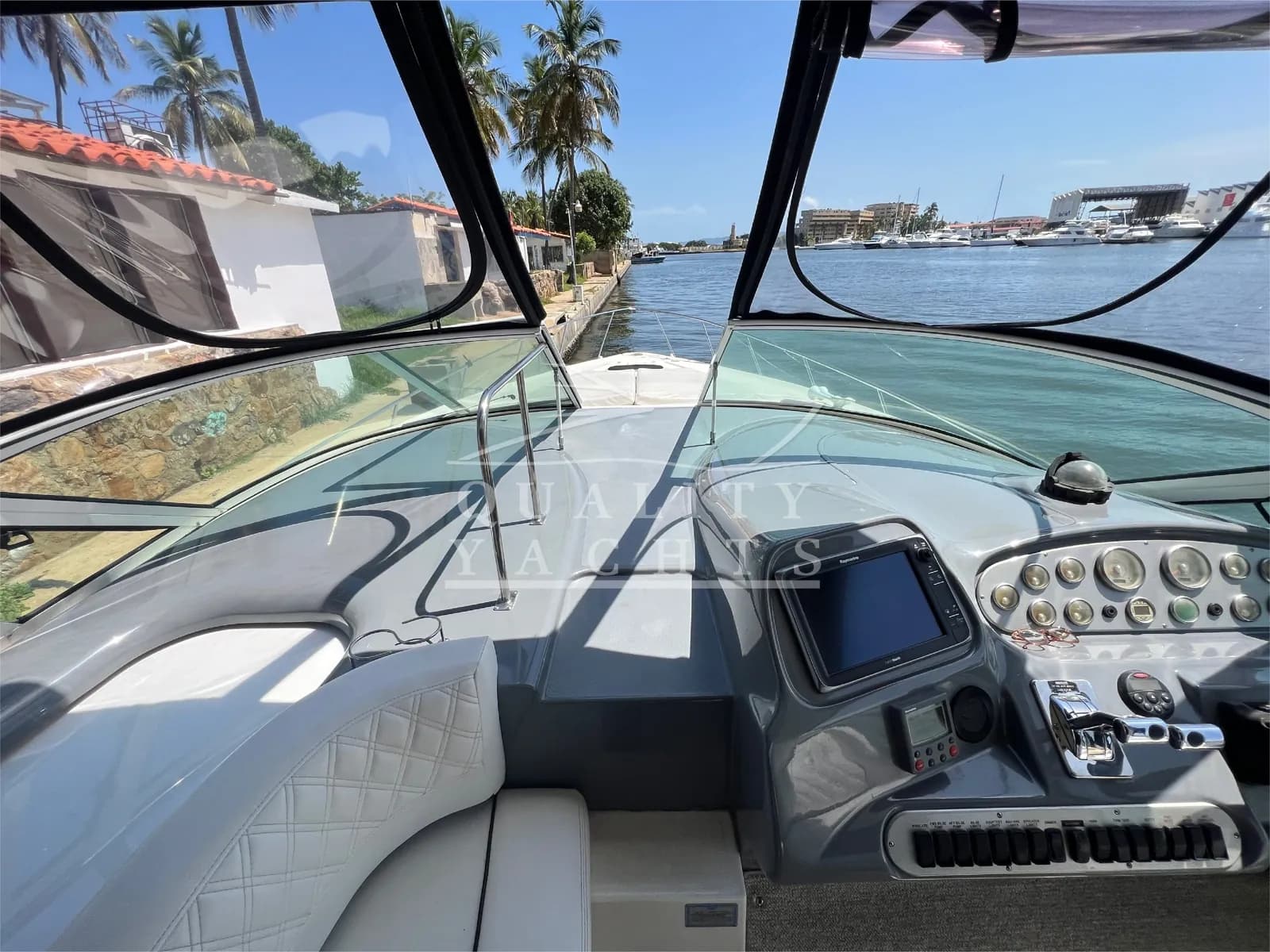 Cruisers Yachts 42 — foto 10