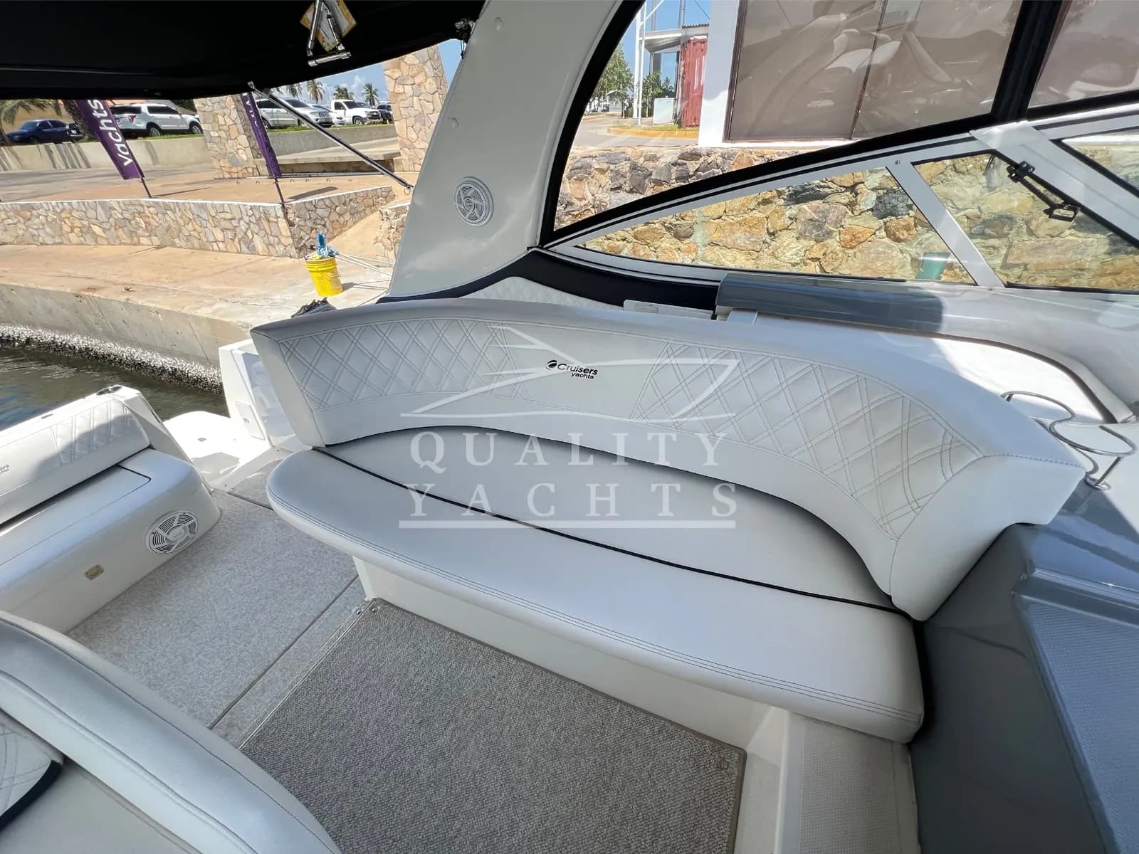 Cruisers Yachts 42 — foto 11