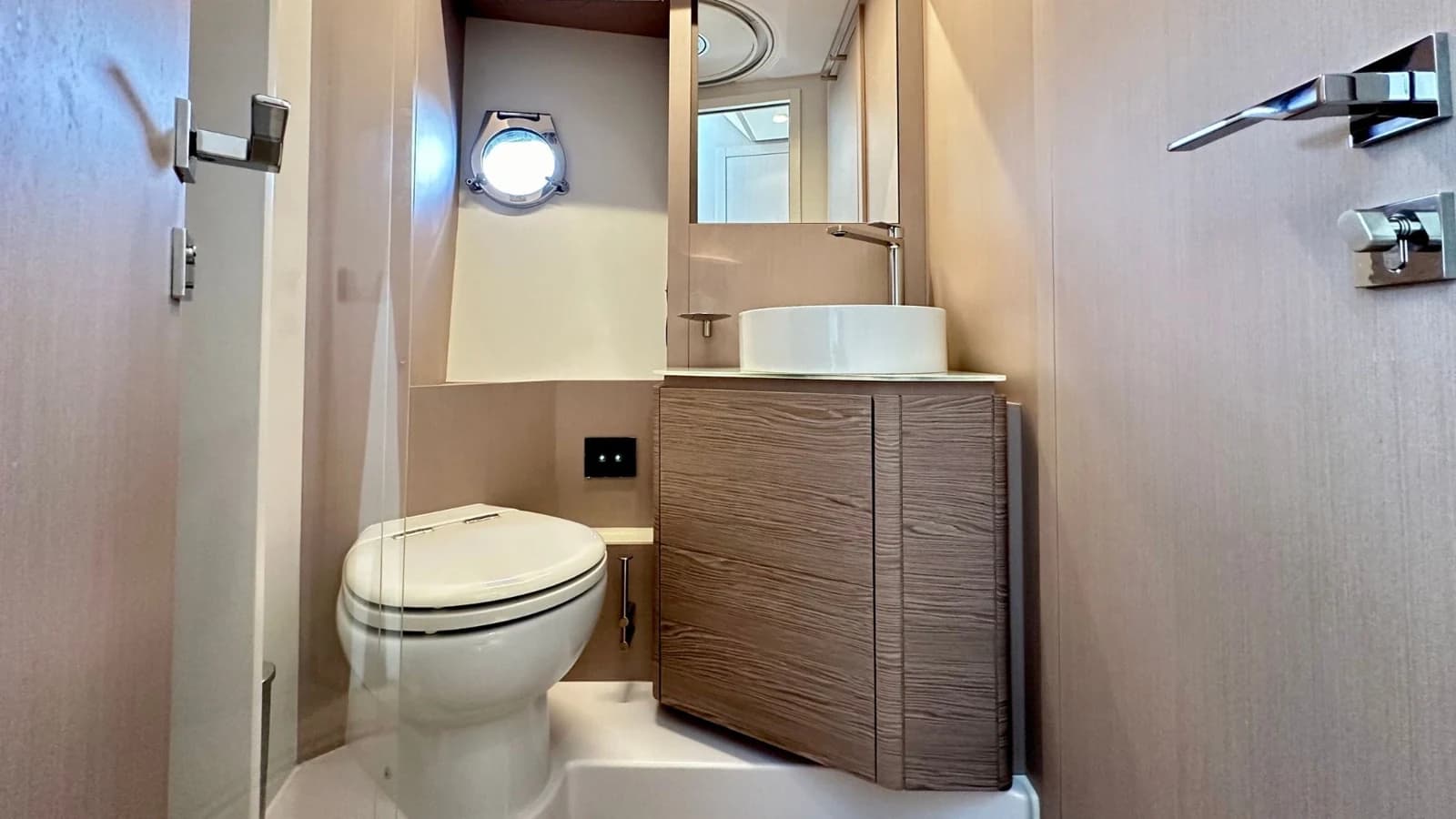 Ferretti 500 — photo 24