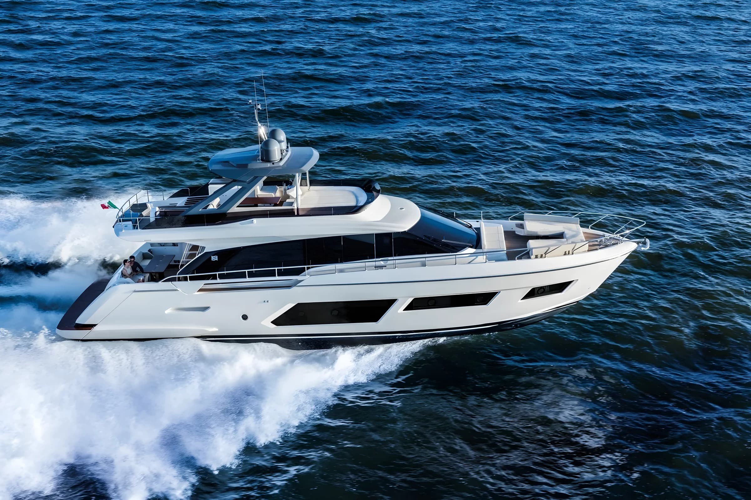 Ferretti 670 2027 — Bajo pedido