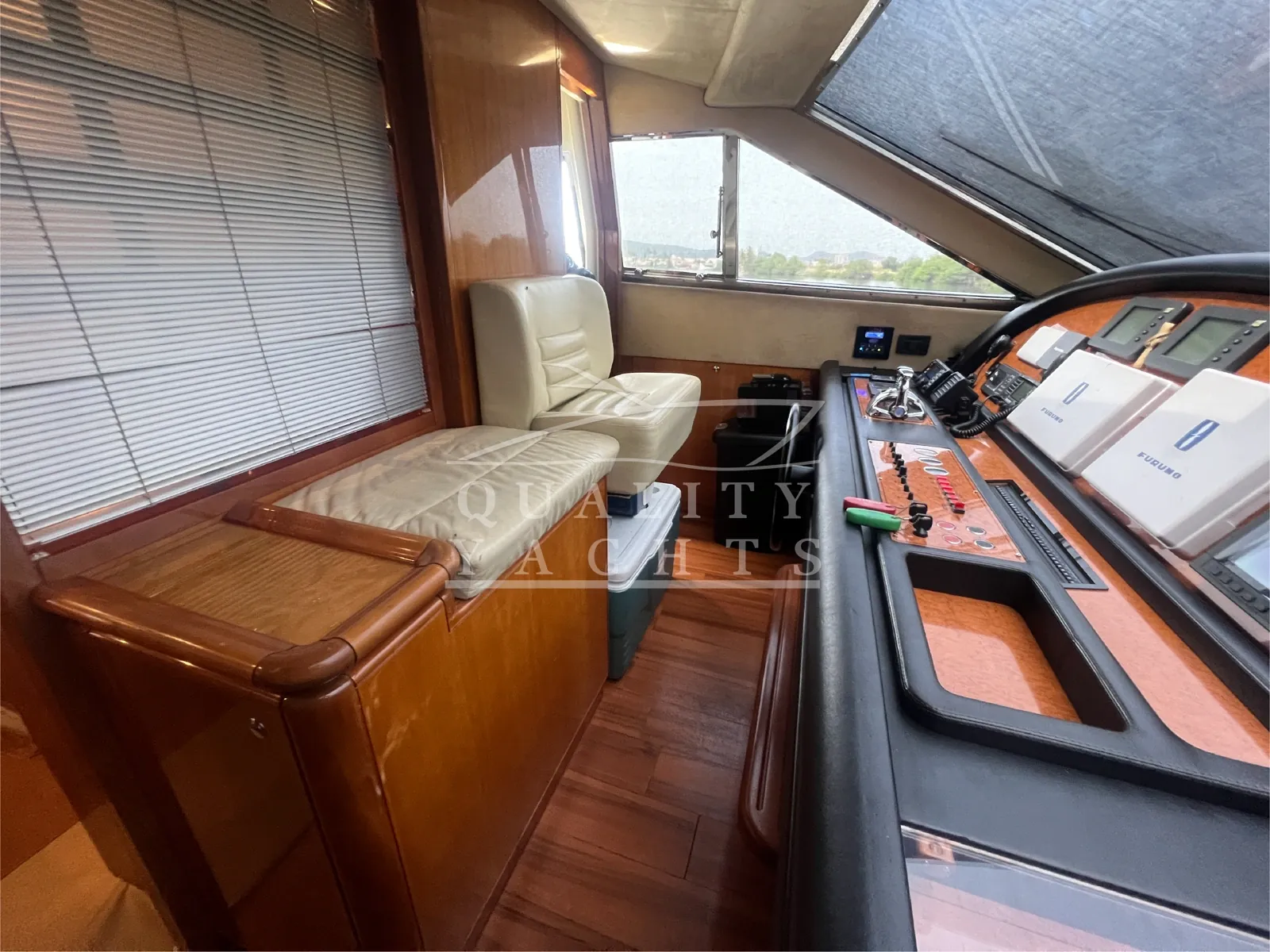 Ferretti 760 — photo 10