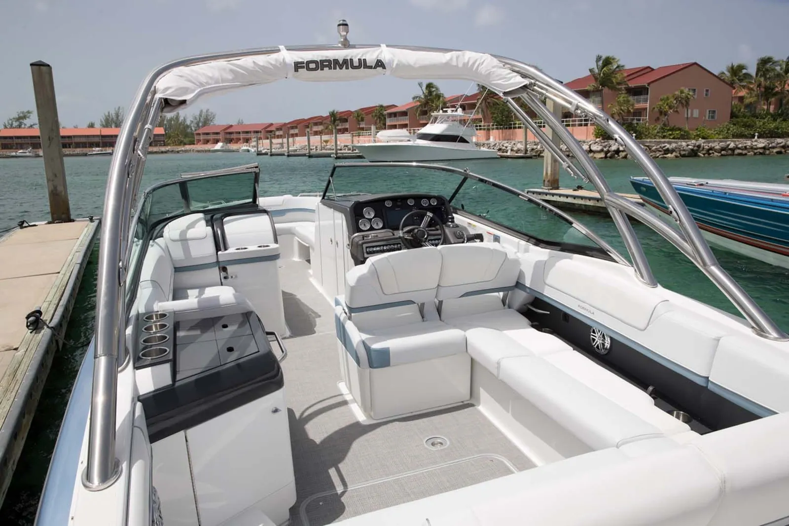 Formula 310 Bowrider — foto 4