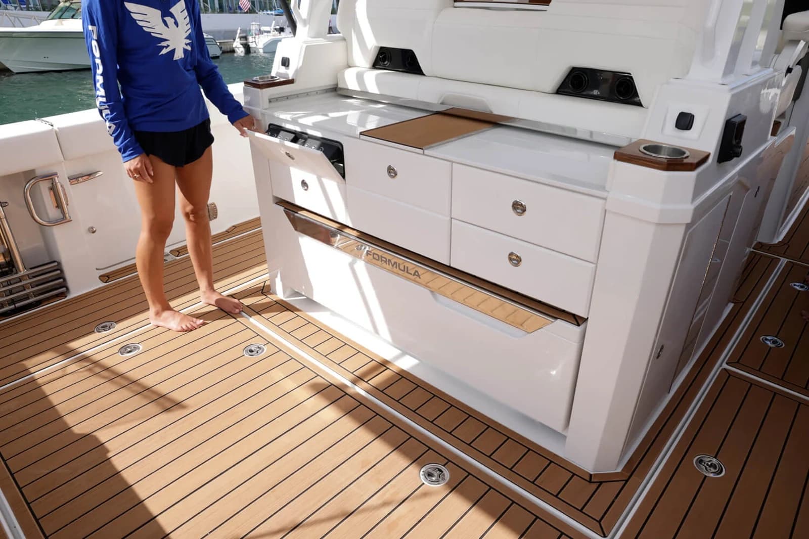 Formula 387 Center Console Fish — foto 7