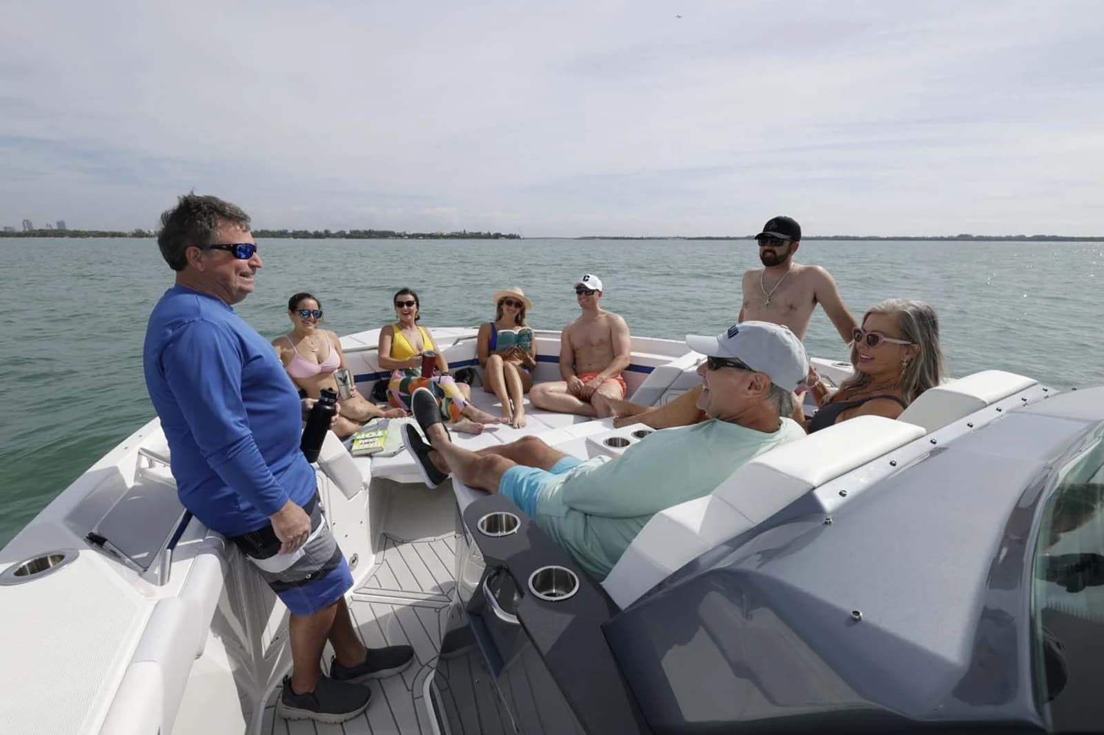 Formula 457 Center Console Fish — photo 17