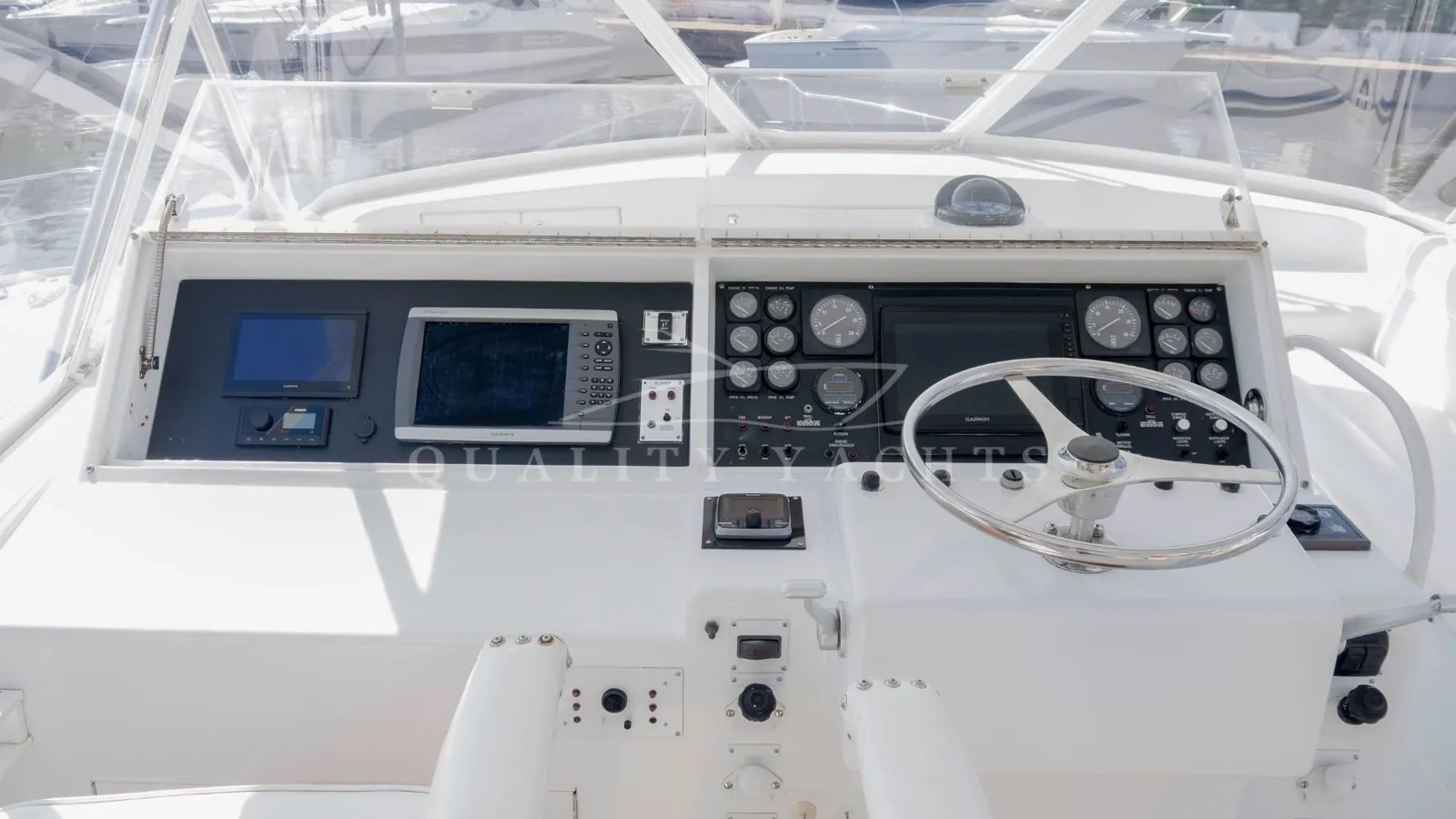 Hatteras 50 Convertible — foto 4