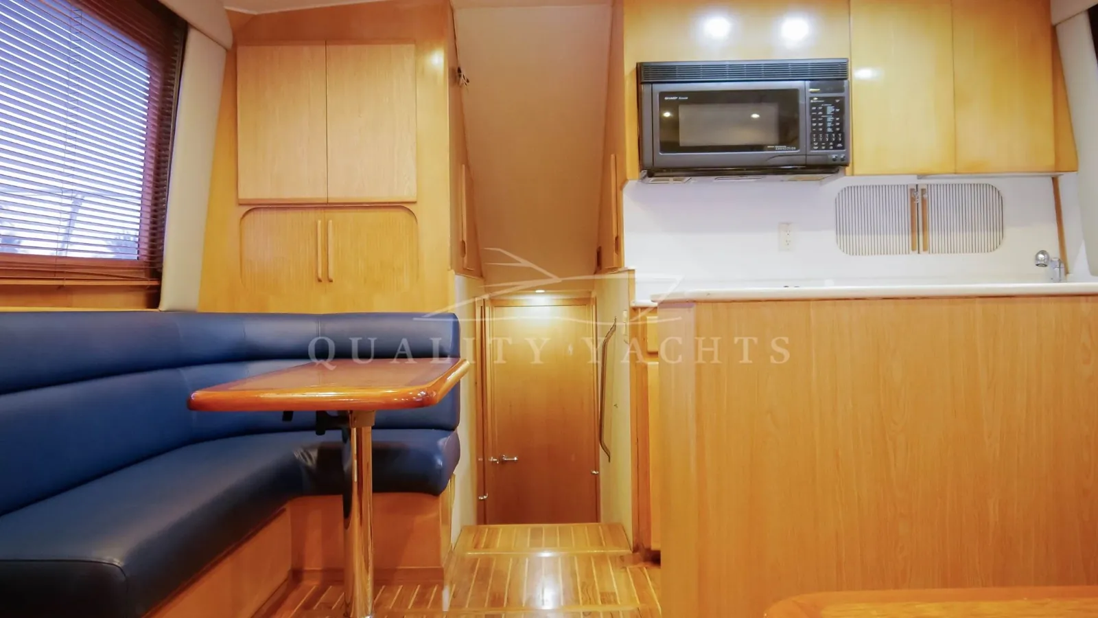 Hatteras 50 Convertible — foto 8