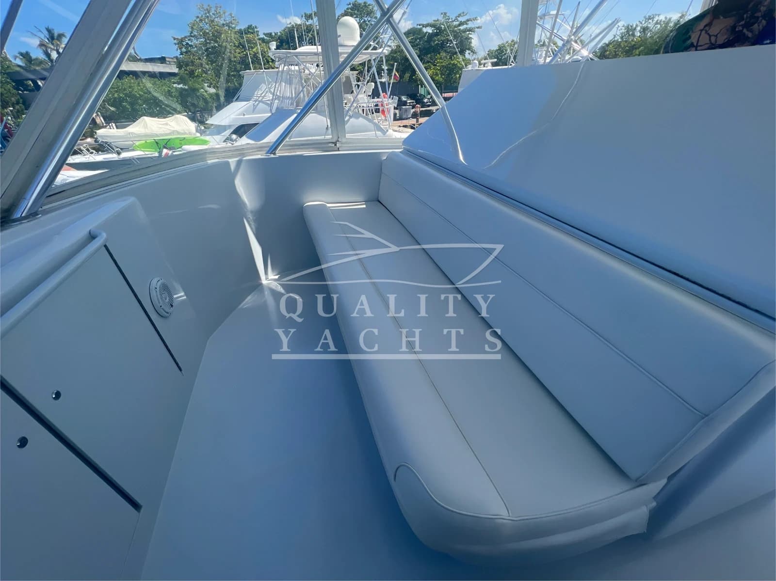 Hatteras 54 GT — foto 17