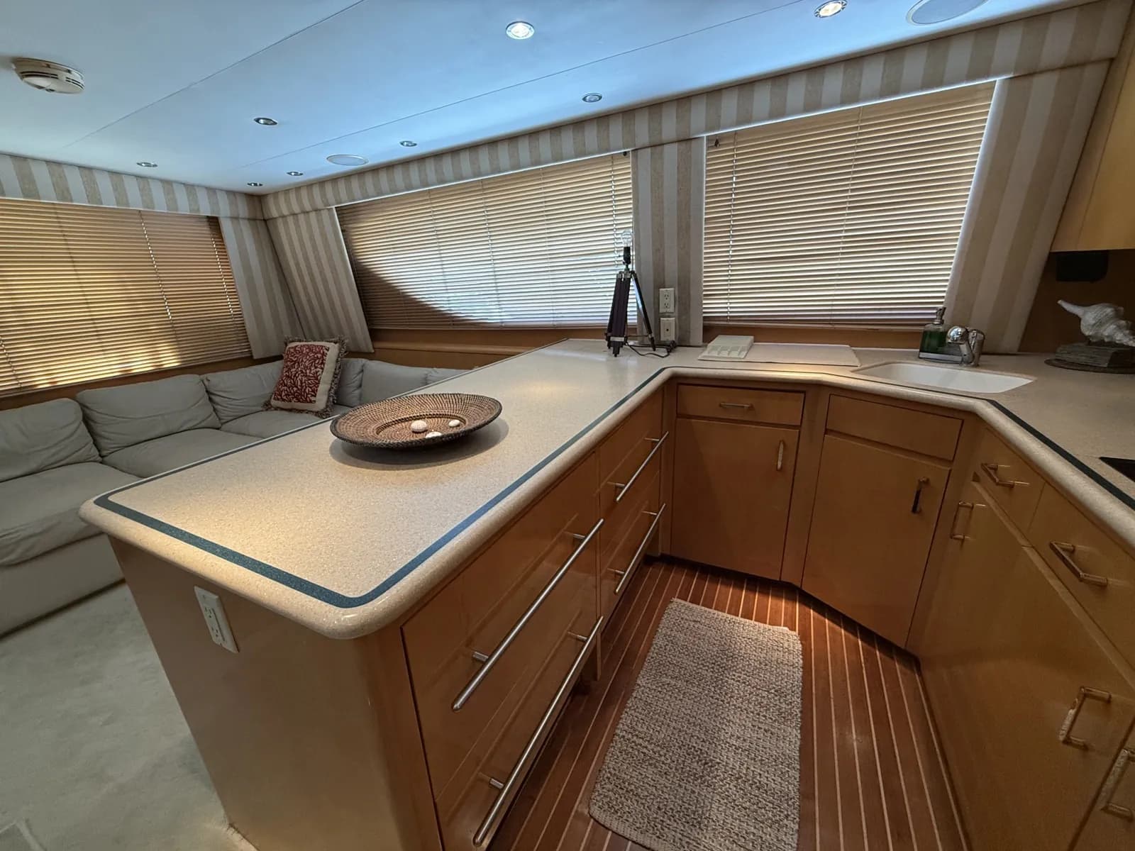 Hatteras 55 Convertible — foto 6