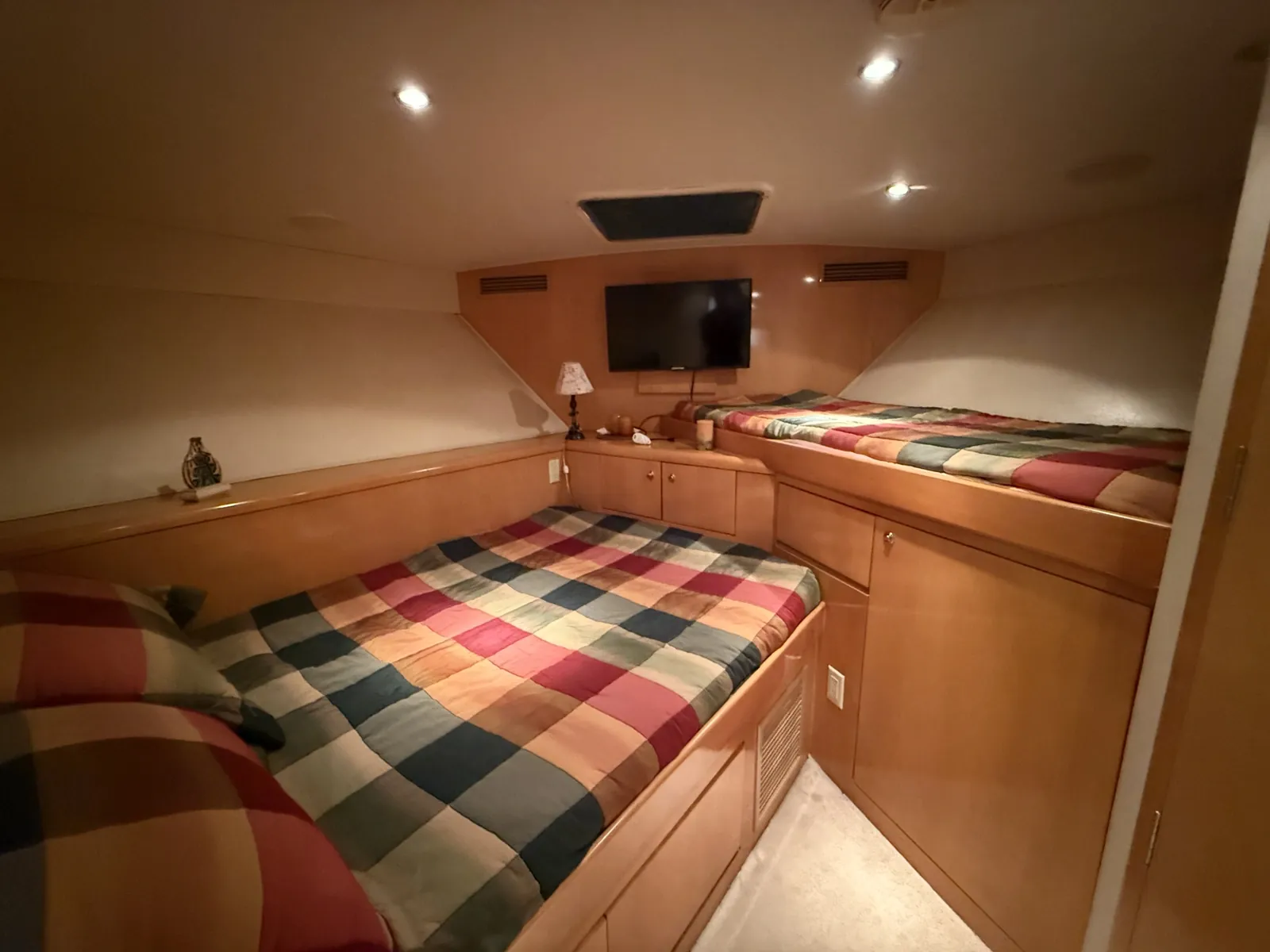 Hatteras 55 Convertible — foto 11