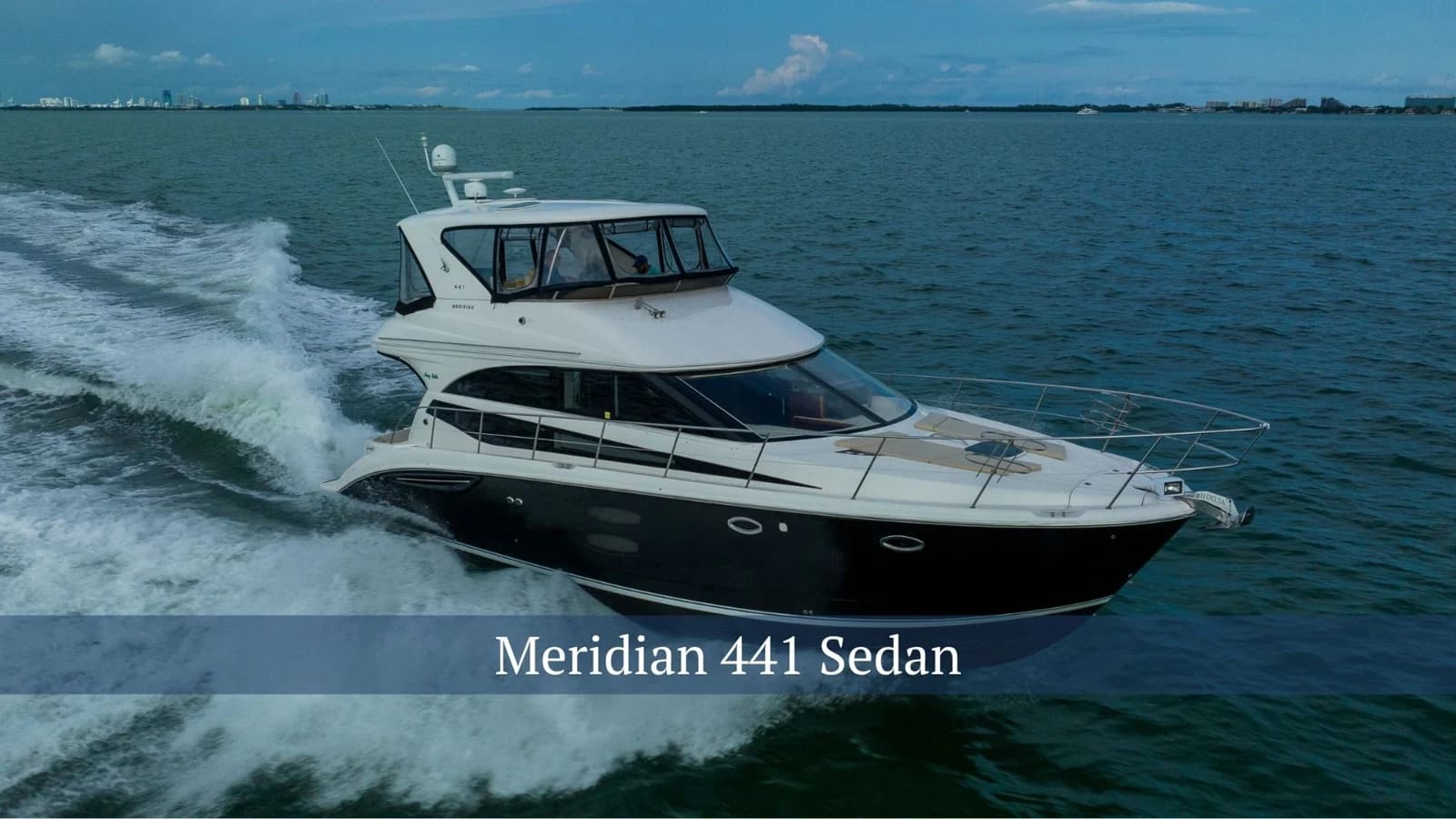 Meridian 441 Sedan — foto 15