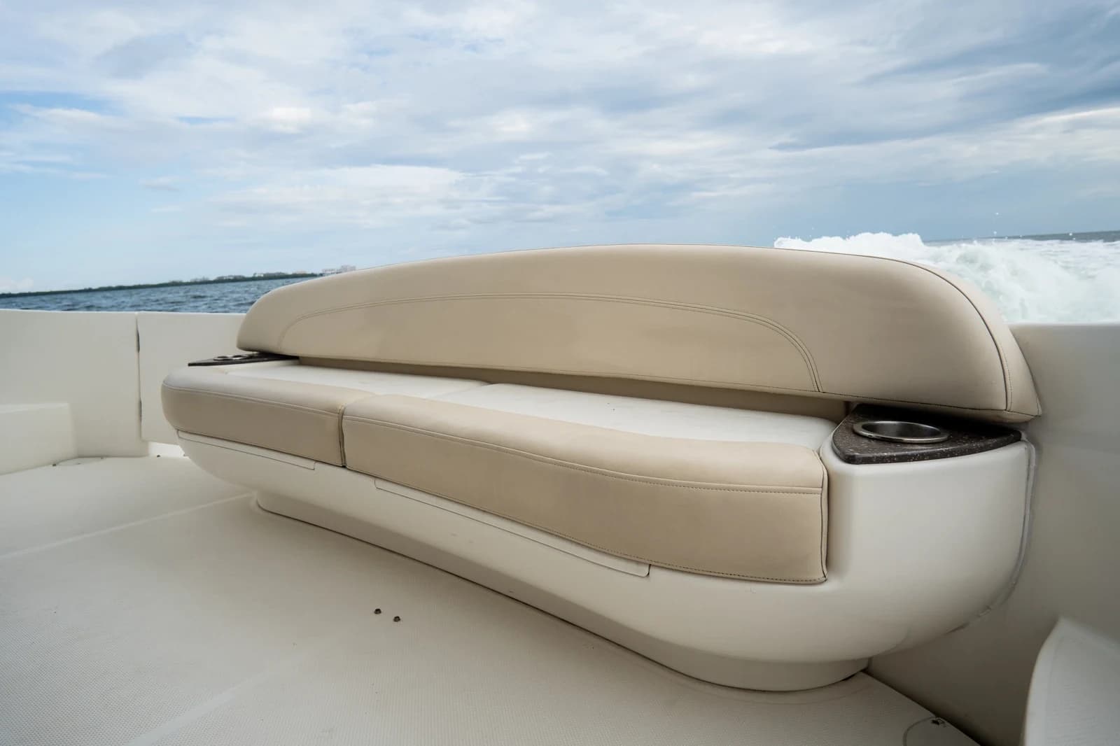 Meridian 441 Sedan — foto 59