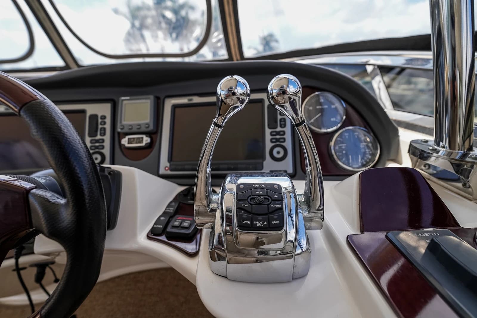 Meridian 441 Sedan — foto 62