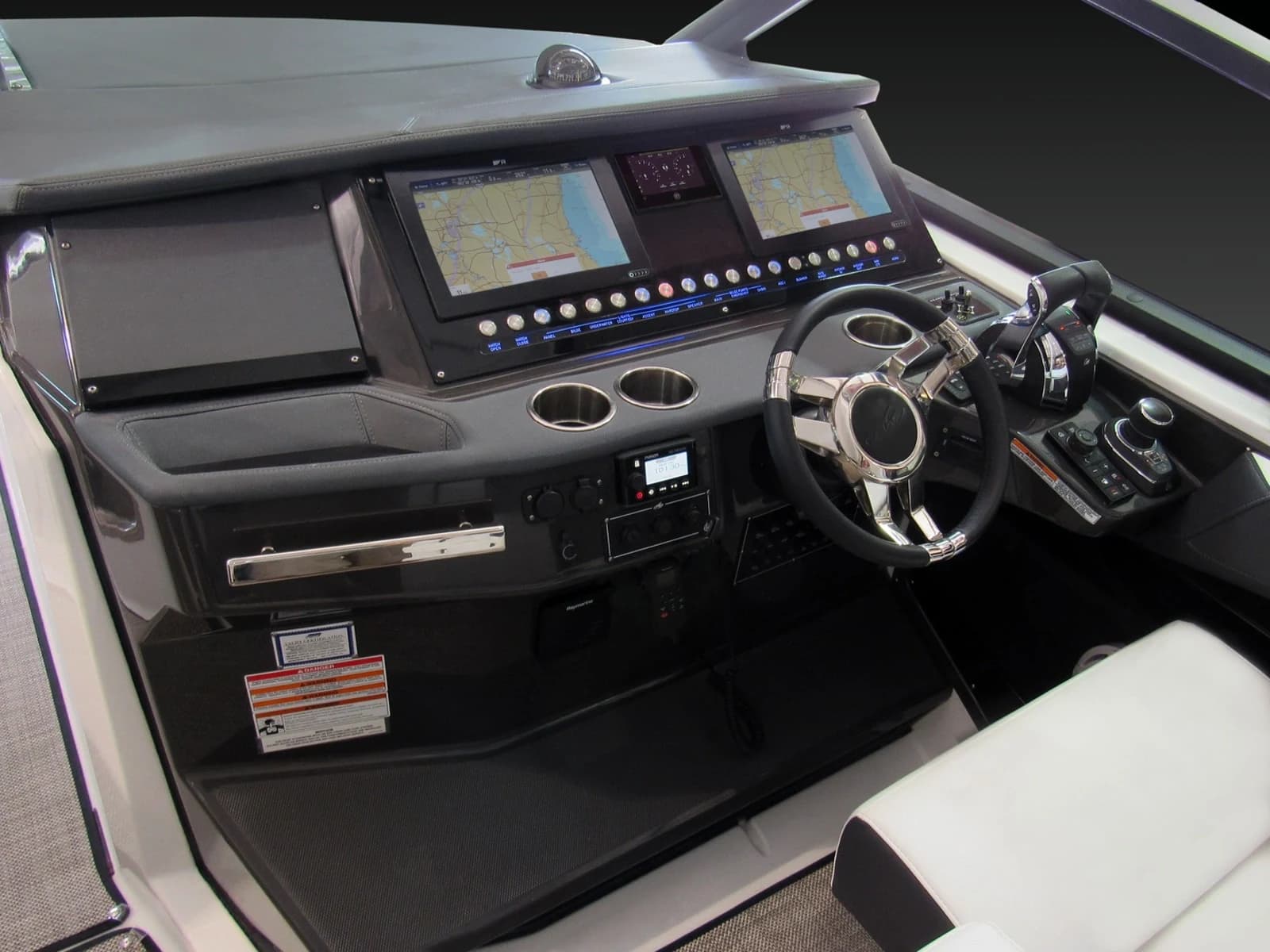 Monterey 385 Super Sport — foto 11