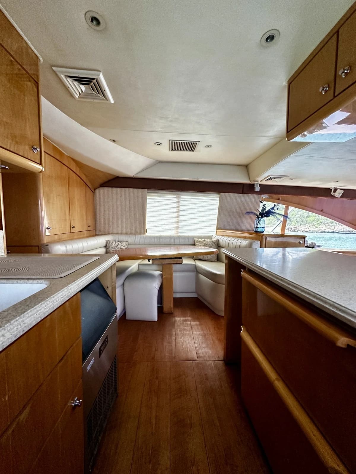 Ocean Yachts Super Sport — foto 17