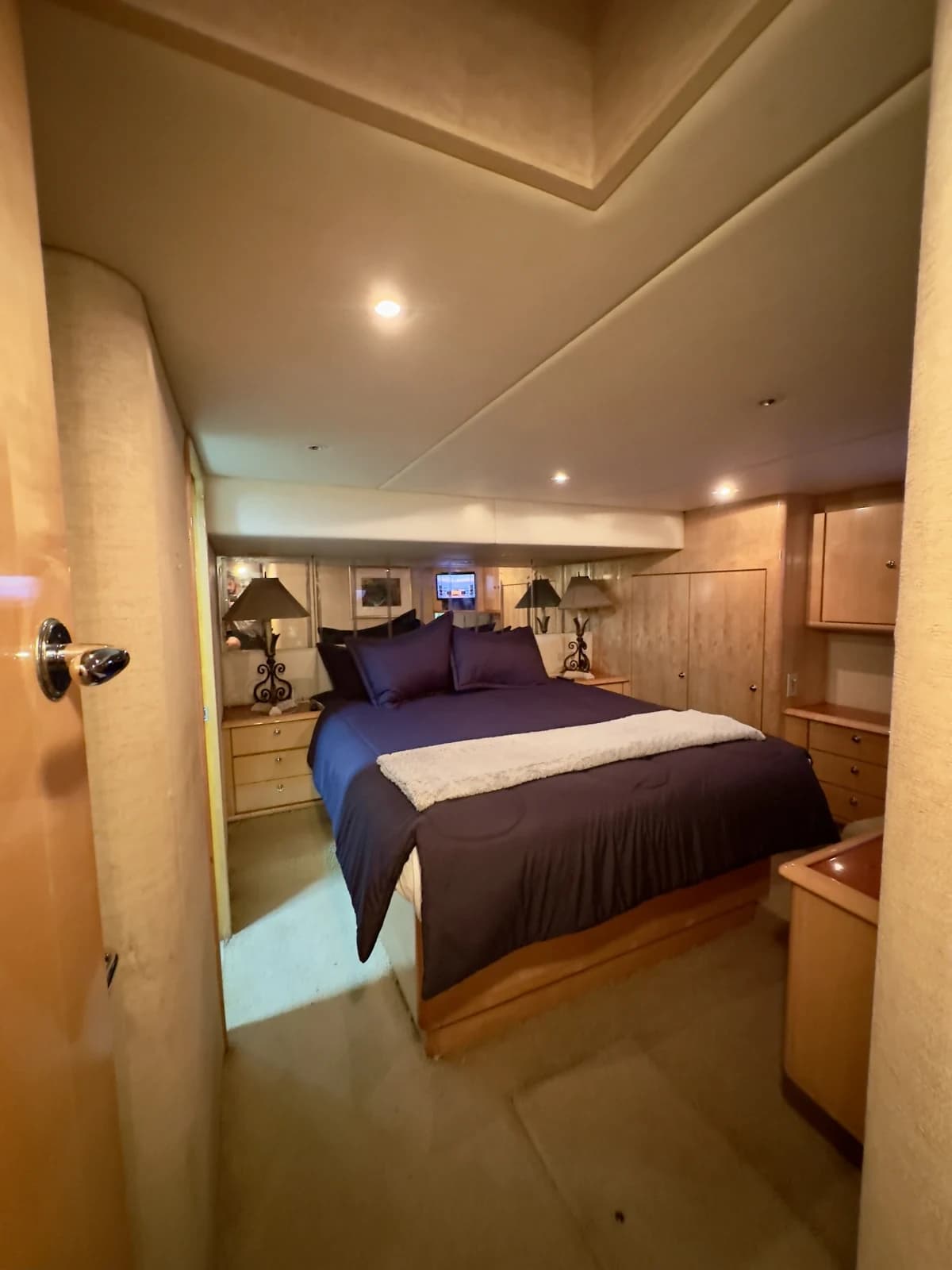 Ocean Yachts Super Sport — foto 18