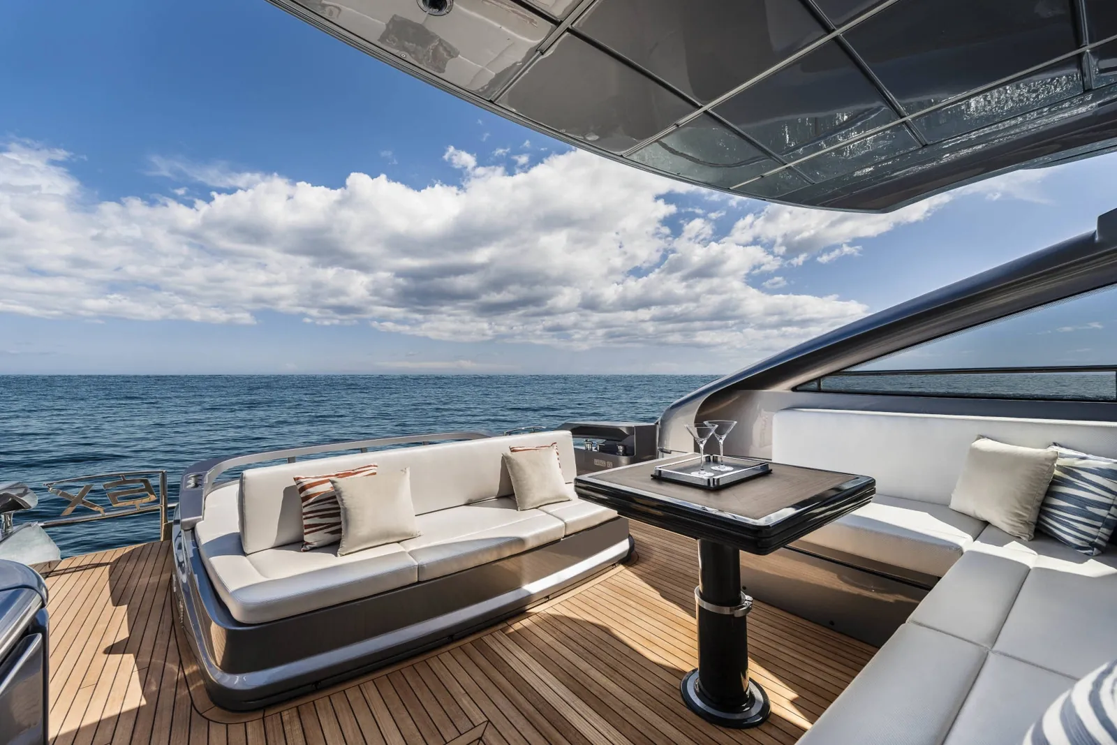Pershing 6X — photo 4