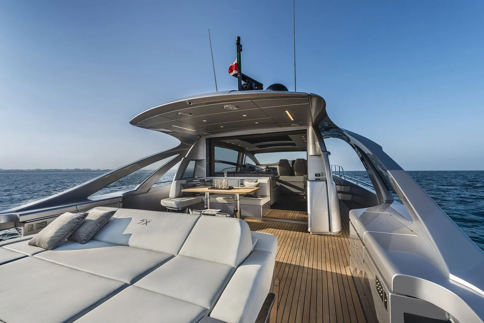 Pershing 7X — foto 2