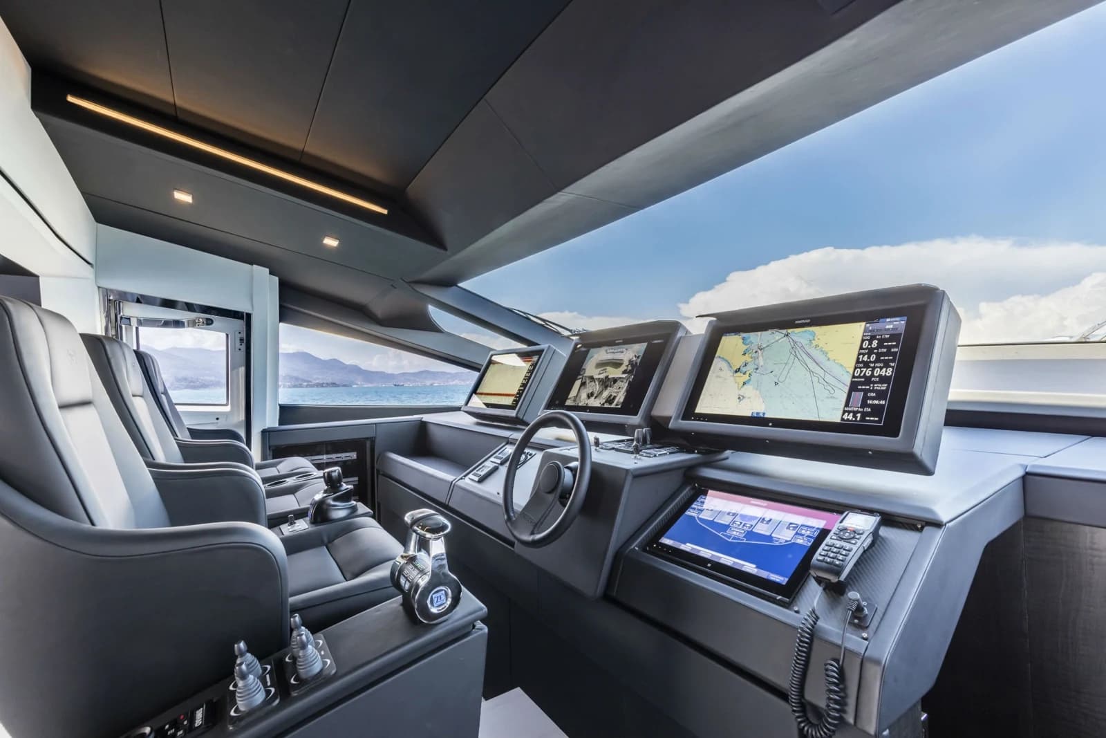 Pershing 9X — foto 14