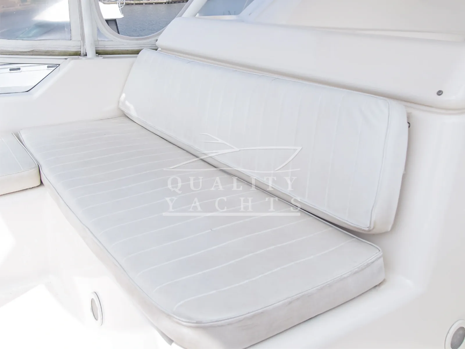 Riviera 40 — photo 14