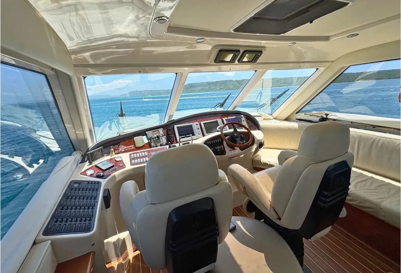 Riviera 6000 — foto 3