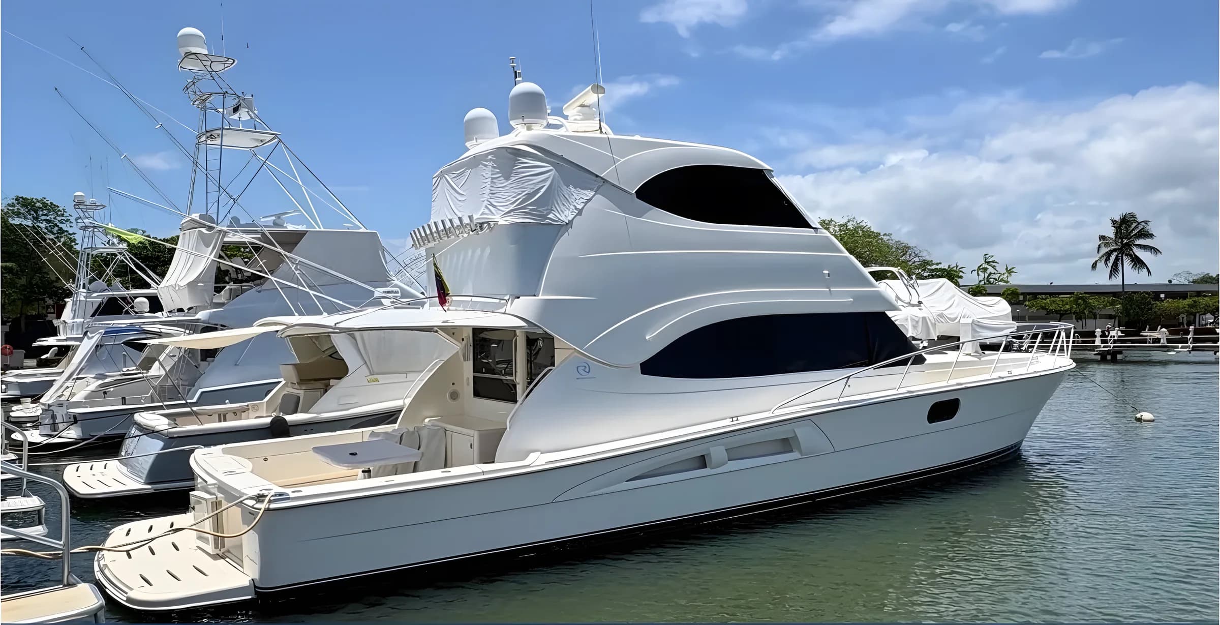 Riviera 6000 Sport Yacht 2007 — Puerto La Cruz, Venezuela