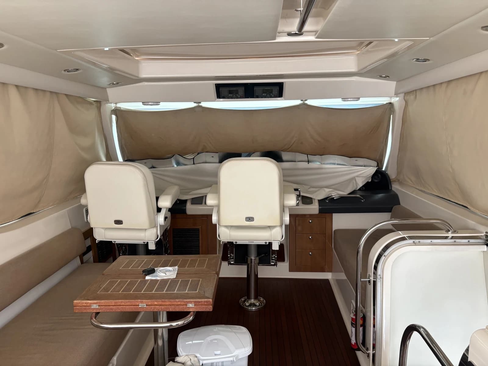 Riviera 6000 Sport Yacht — foto 10