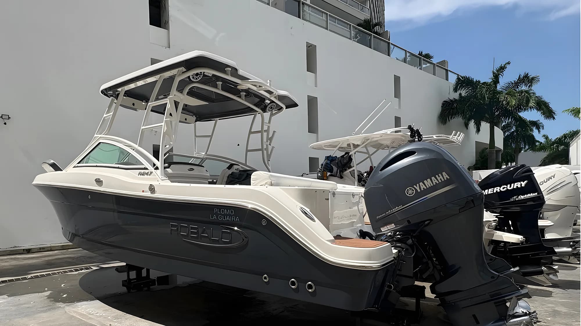 Robalo Dual Consoles 2022 — Puerto La Cruz, Venezuela