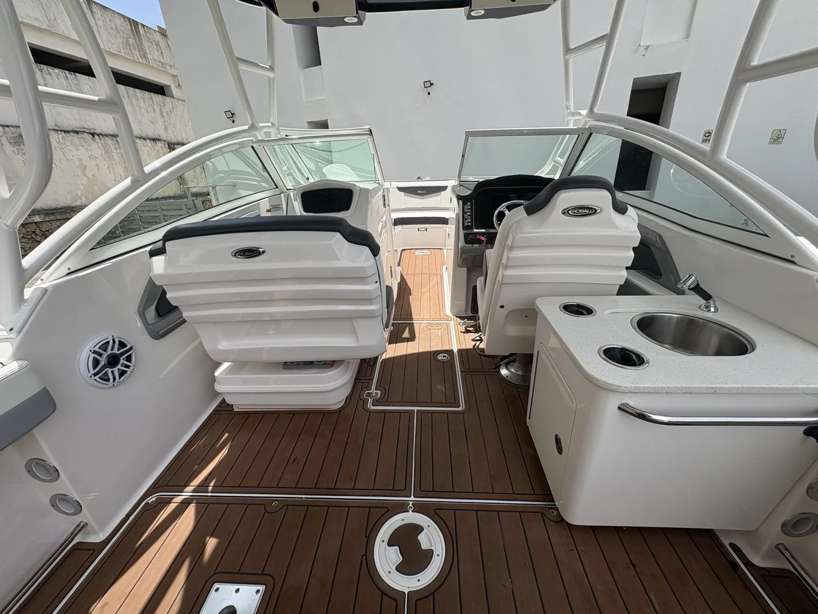 Robalo Dual Consoles — foto 8