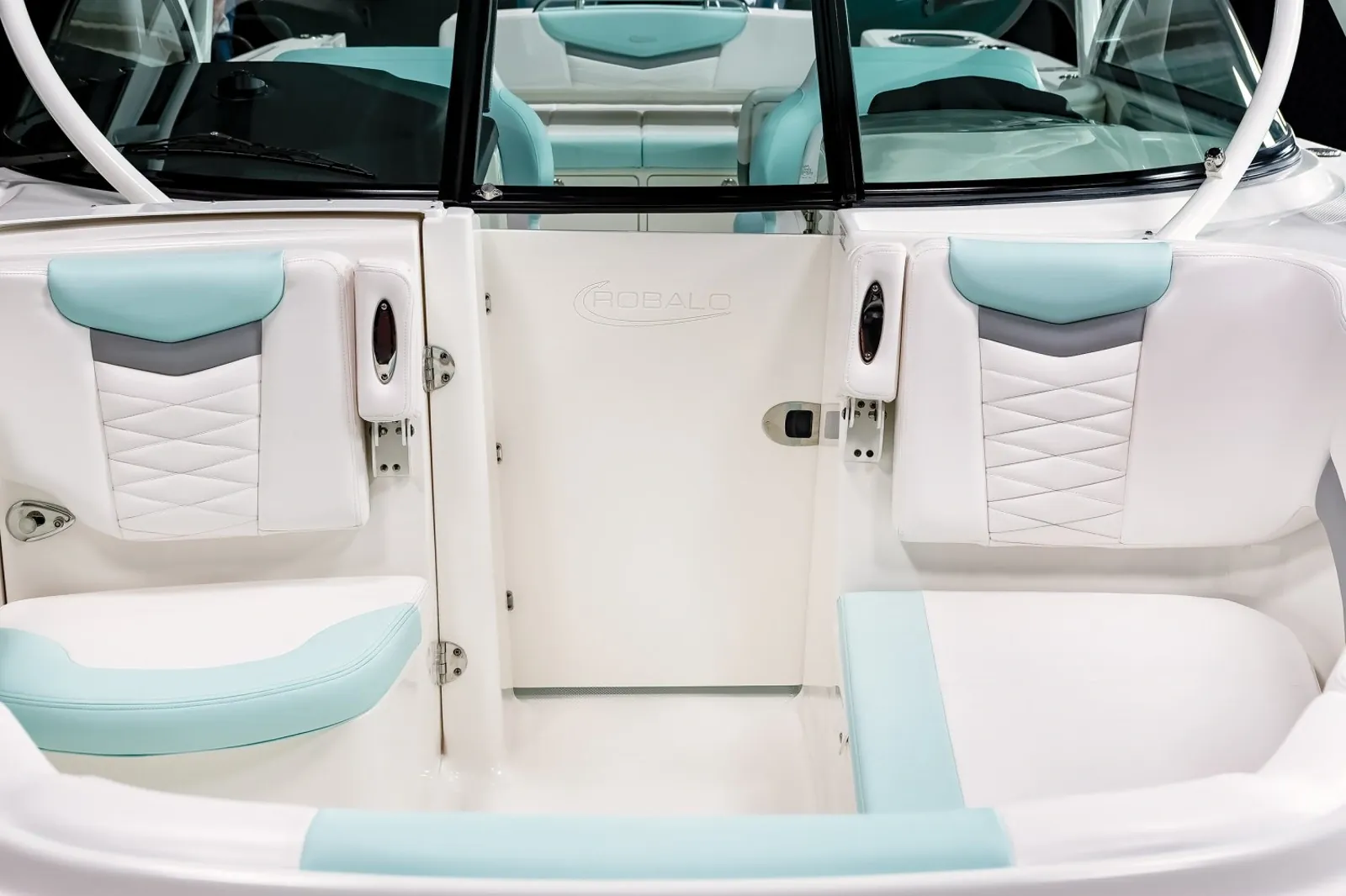 Robalo Dual Consoles R317 — foto 3