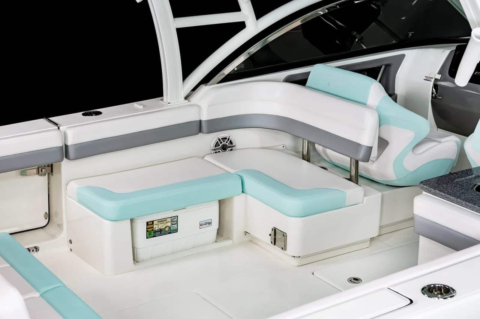 Robalo Dual Consoles R317 — foto 10