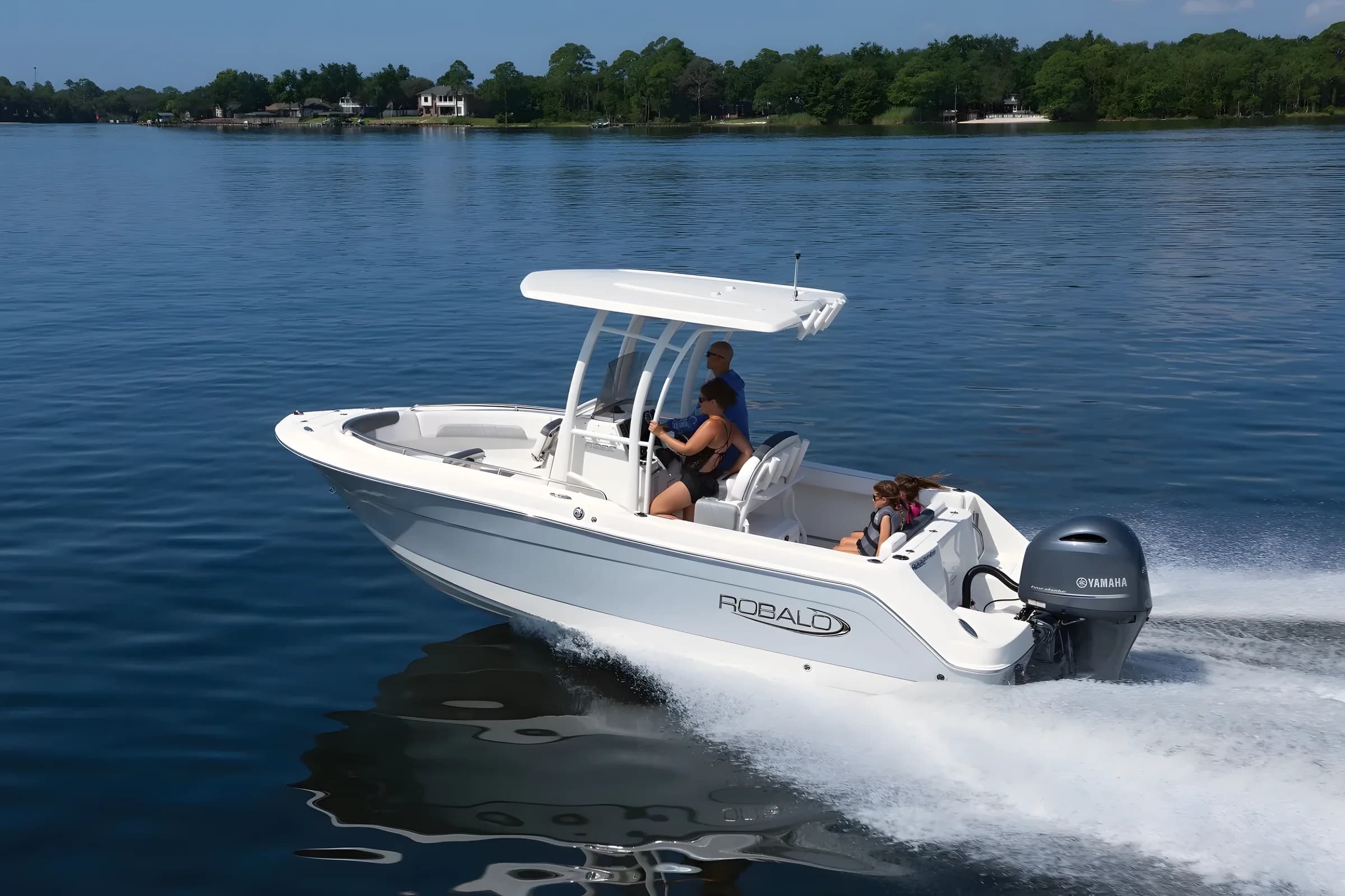 Robalo Explorer CC R222EX 2027 — Bajo pedido