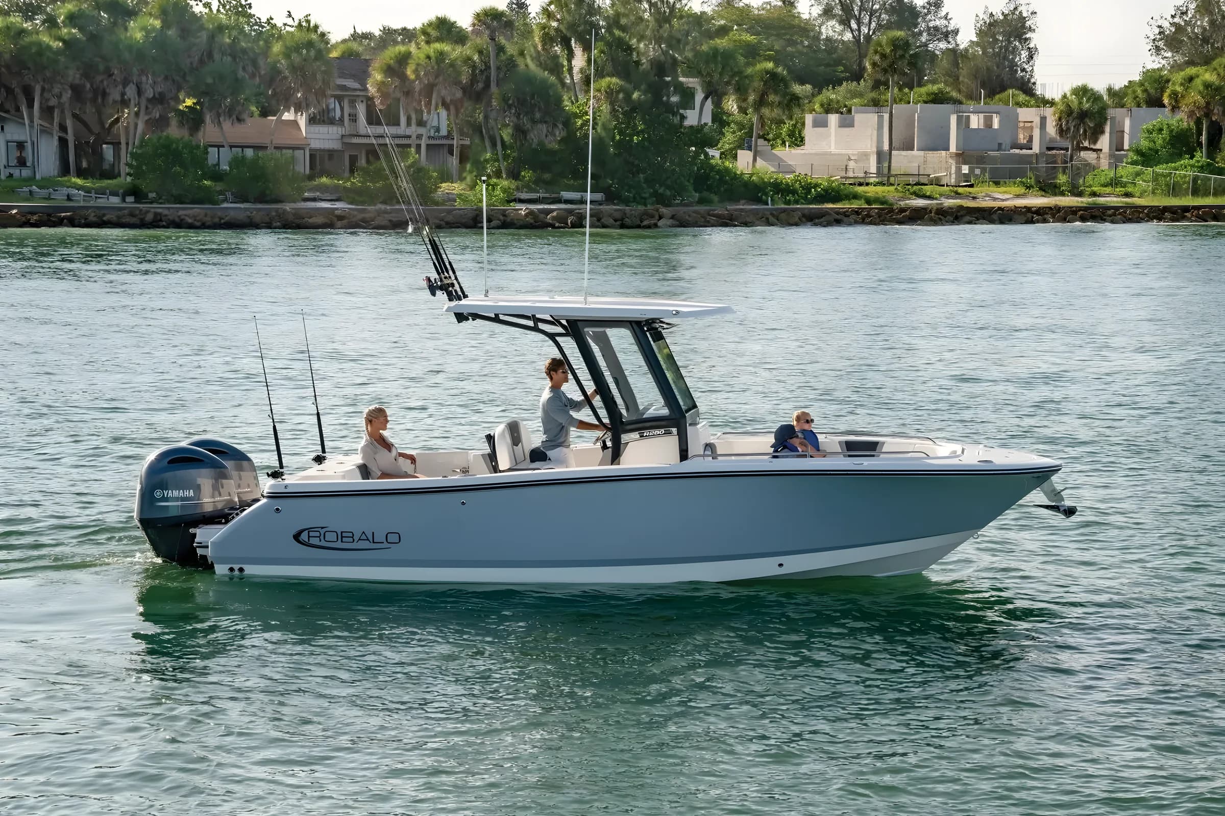 Robalo R250 2027 — Bajo pedido