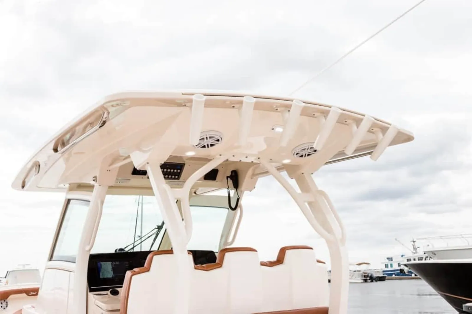 Scout 355 LXF — foto 4
