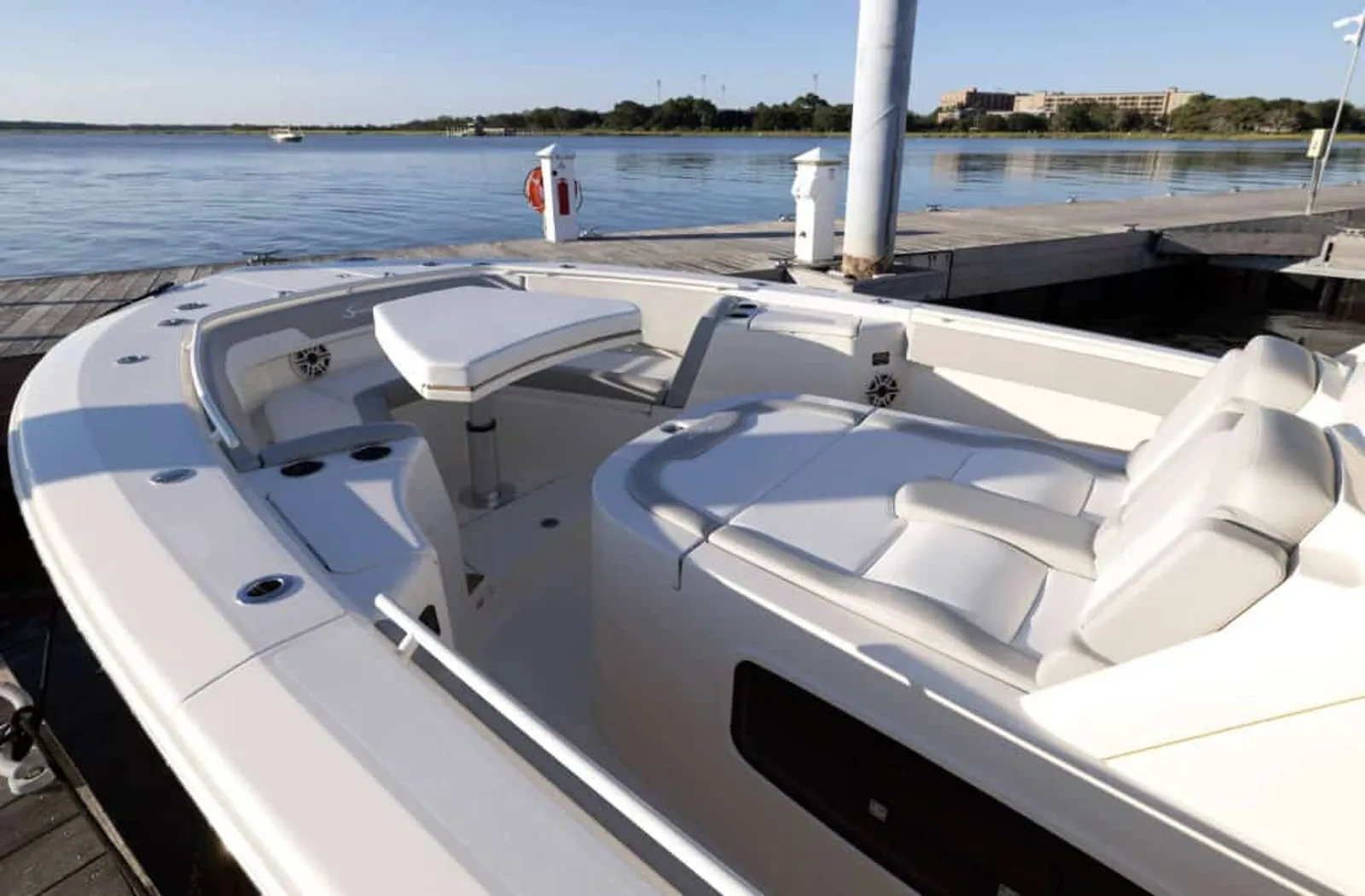 Scout 357 LXF — photo 3
