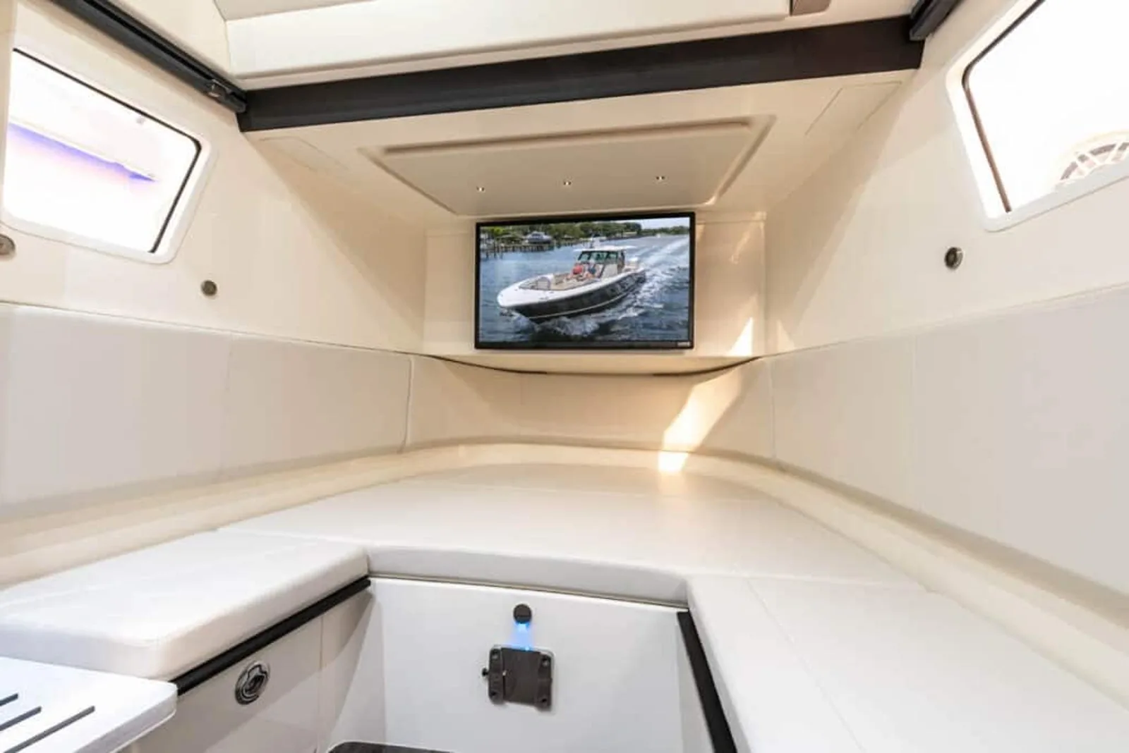 Scout 377 LXF — foto 3