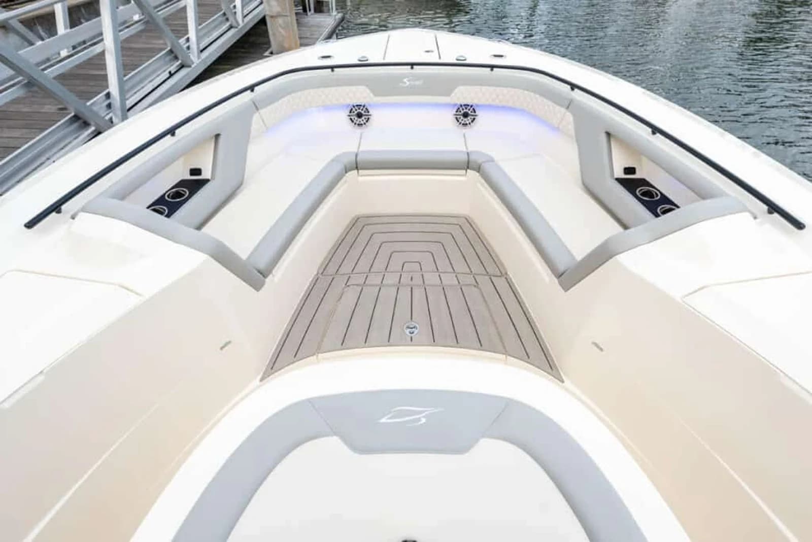 Scout 377 LXF — foto 10