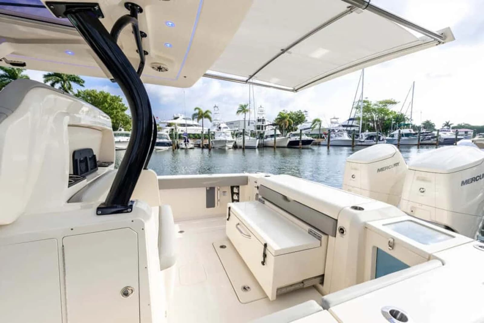 Scout 377 LXF — foto 14