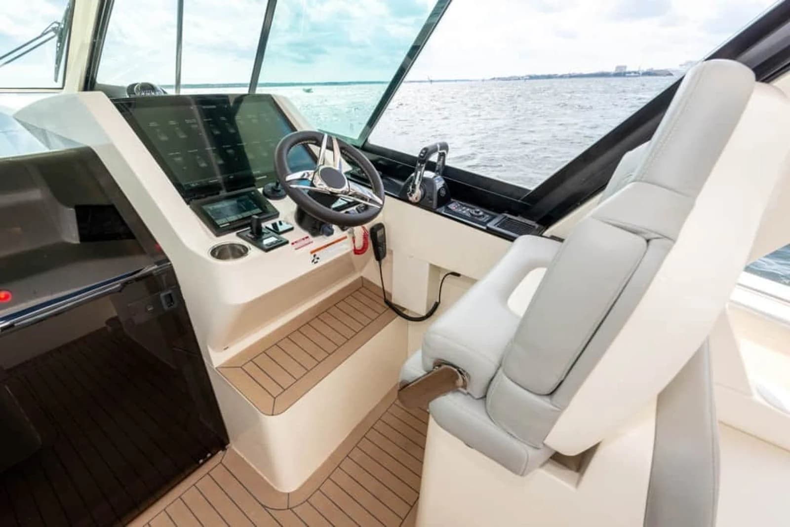 Scout 530 LXF — foto 7