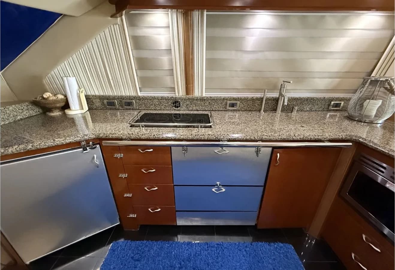 Sea Ray Sedan Bridge — foto 8