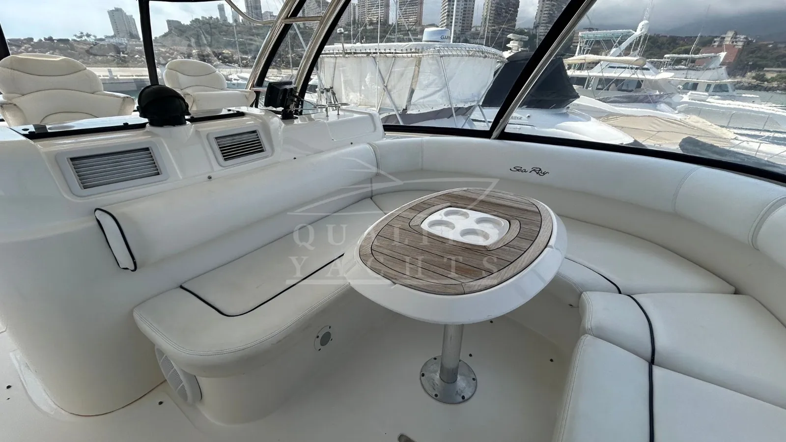 Sea Ray Sedan Bridge — foto 9