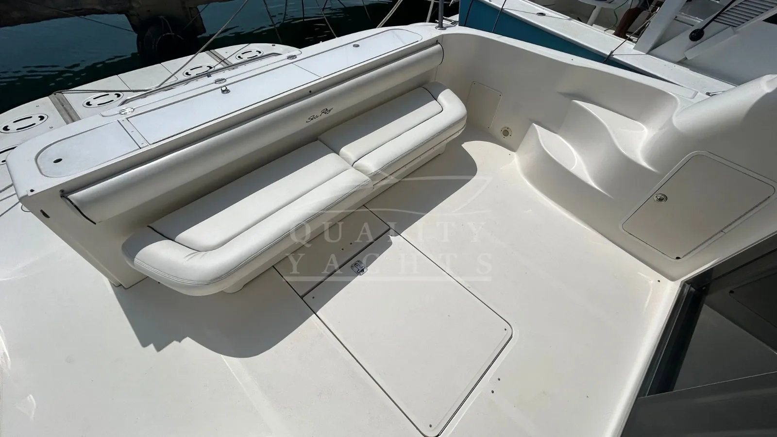 Sea Ray Sedan Bridge — foto 13