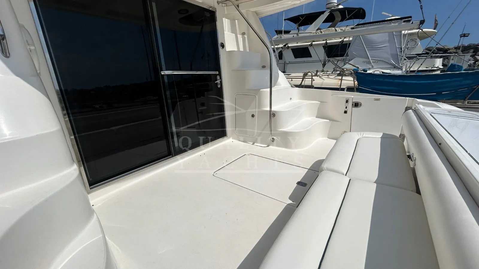 Sea Ray Sedan Bridge — foto 14